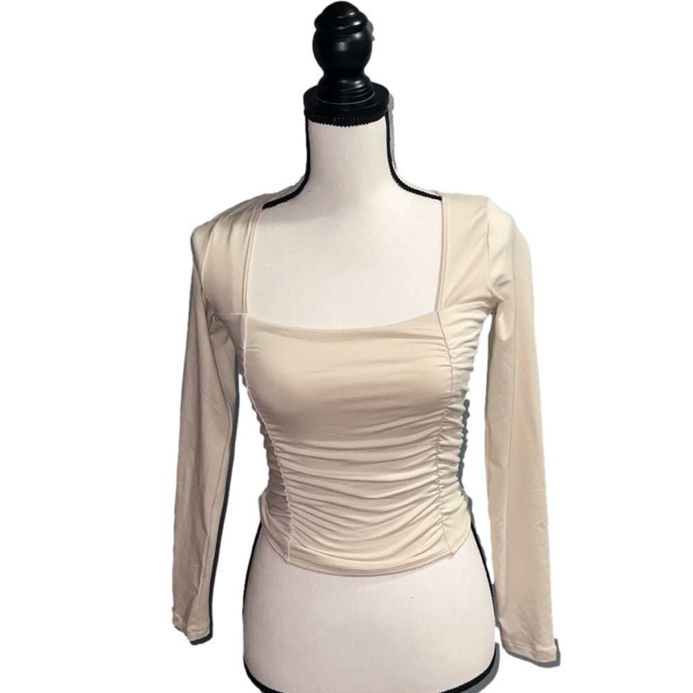 Hollister- Cream long sleeve top